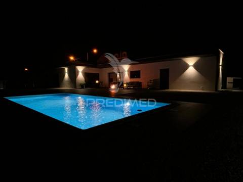 Moradia contemporânea t3 vista campo