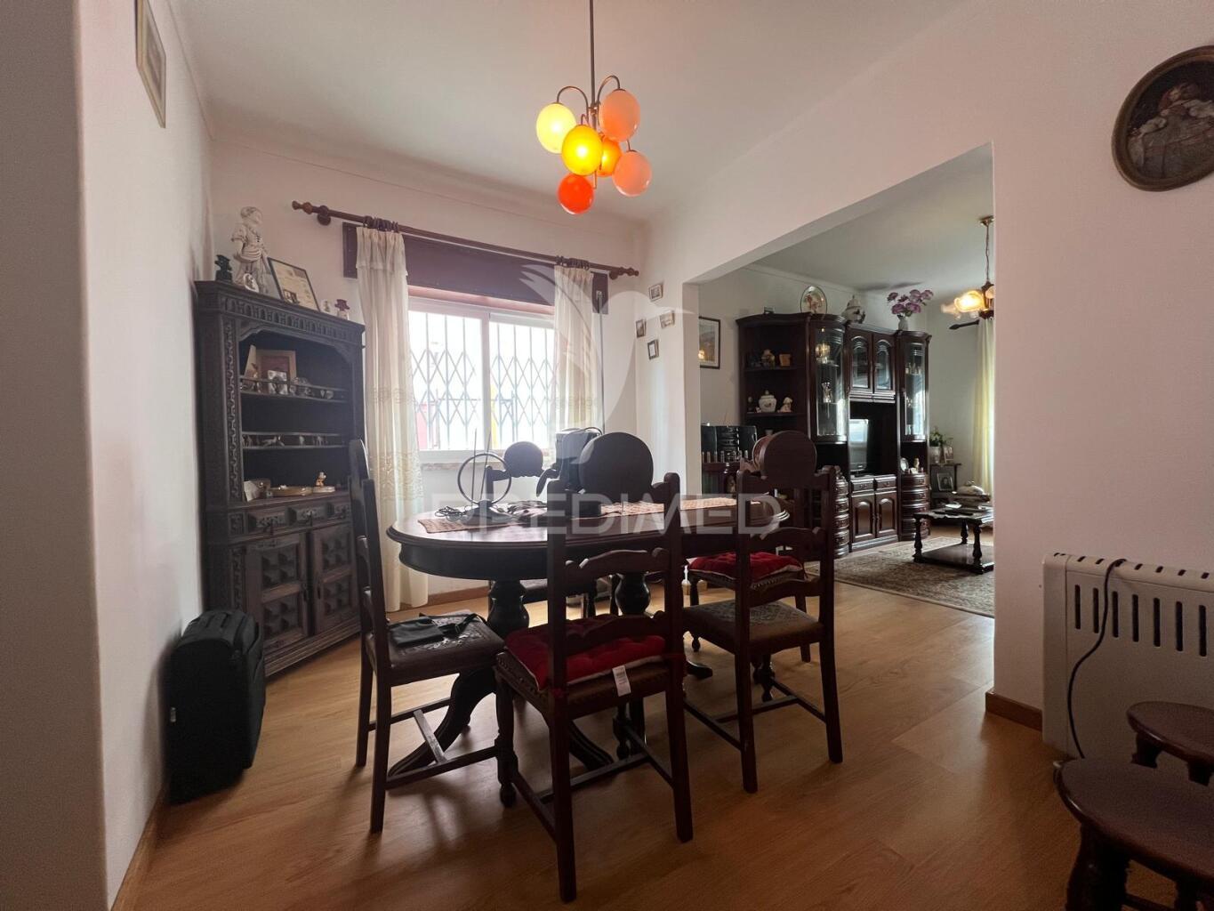 Apartamento t3 no centro de palmela