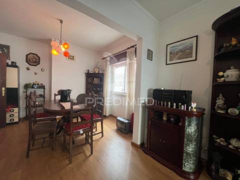 Apartamento t3 no centro de palmela