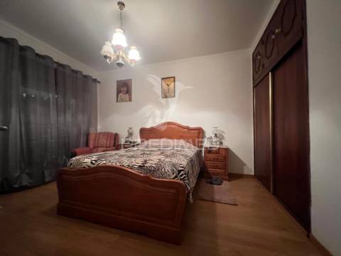 Apartamento t3 no centro de palmela