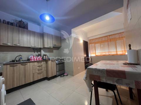 Apartamento t3 no centro de palmela