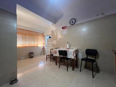 Apartamento t3 no centro de palmela