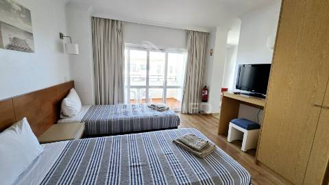 Apartamento t0+1 à venda em localização privilegiada