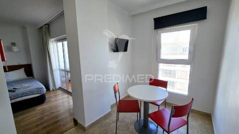 Apartamento t0+1 à venda em localização privilegiada