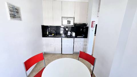 Apartamento t0+1 à venda em localização privilegiada