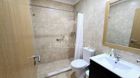 Apartamento t0+1 à venda em localização privilegiada