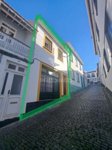Moradia no centro da cidade