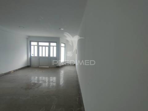 Espaço comercial - alcanhões, santarém
