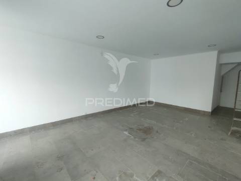 Espaço comercial - alcanhões, santarém