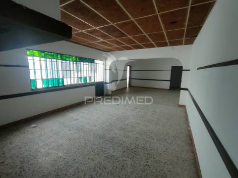 Espaço comercial - alcanhões, santarém