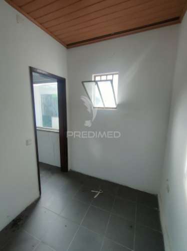 Espaço comercial - alcanhões, santarém