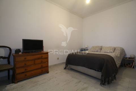 Moradia t2 com espaço exterior