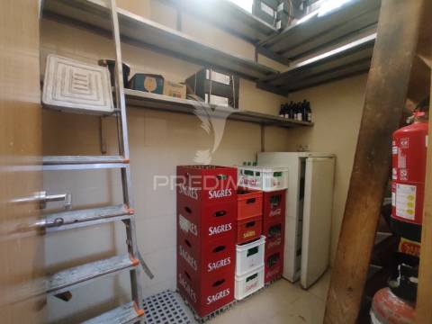 Restaurante amadora bem localizado totalmente equipado