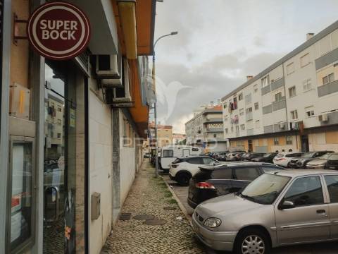 Restaurante amadora bem localizado totalmente equipado