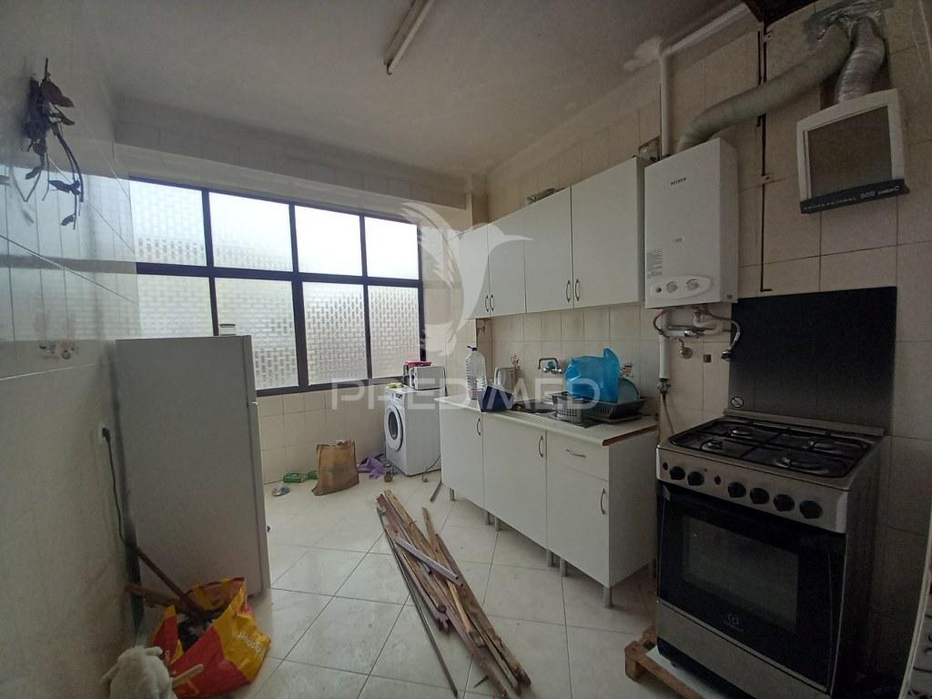 T2 parcialmente remodelado - lavradio