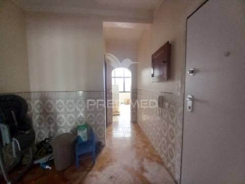 T2 parcialmente remodelado - lavradio