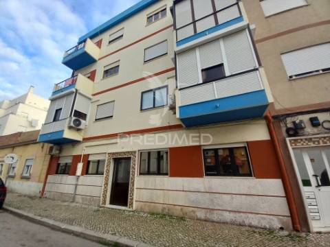 T2 parcialmente remodelado - lavradio