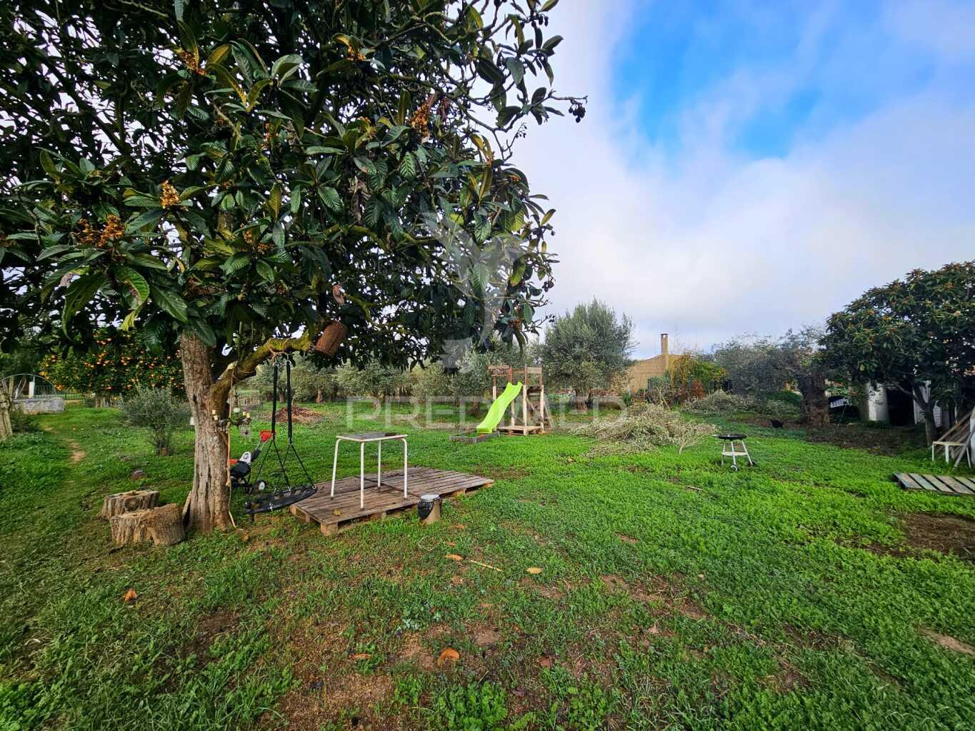 Moradia t4+4 apartamentos com terreno na funcheira