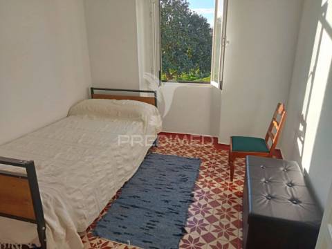 Moradia t4+4 apartamentos com terreno na funcheira
