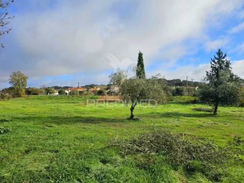 Moradia t4+4 apartamentos com terreno na funcheira