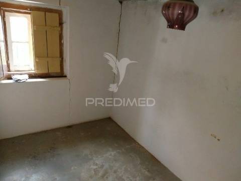 Conjunto de duas casas, parreira- chamusca