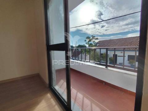Fantástico apartamento t2 em pegões