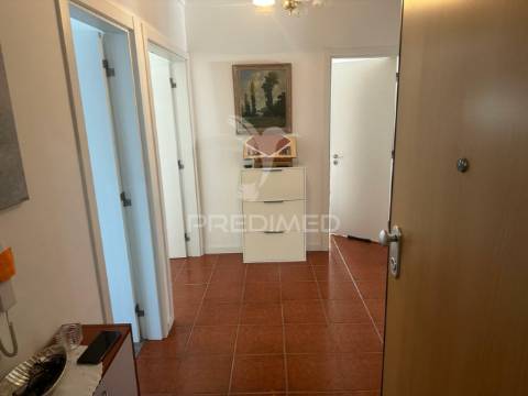 Apartamento t4 aldeia de paio pires