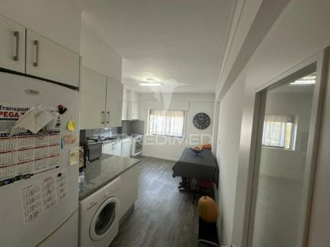 Apartamento t4 aldeia de paio pires
