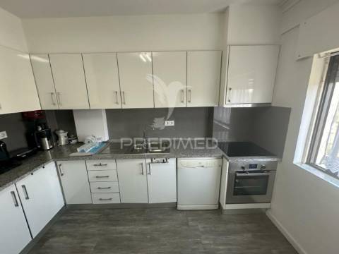 Apartamento t4 aldeia de paio pires