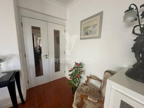 Apartamento t4 aldeia de paio pires