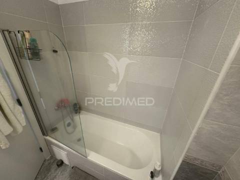Apartamento t4 aldeia de paio pires
