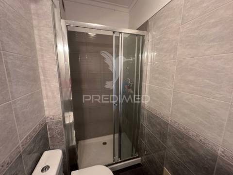 Apartamento t4 aldeia de paio pires