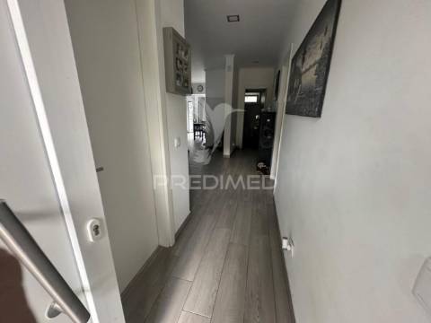 Moradia t3 com piscina em lote 786m2 em cabanas são gonçalo