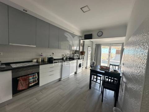 Moradia t3 com piscina em lote 786m2 em cabanas são gonçalo