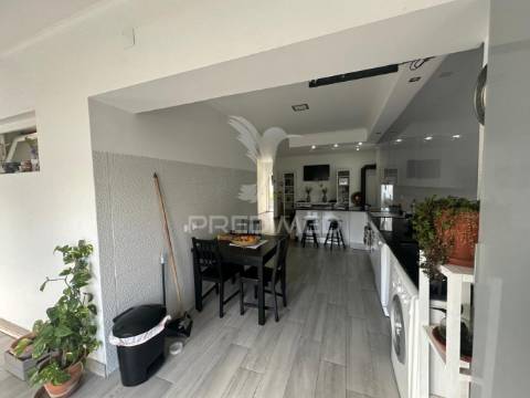 Moradia t3 com piscina em lote 786m2 em cabanas são gonçalo