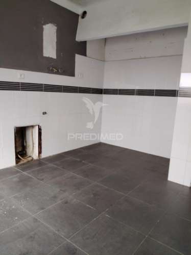 Prédio /quinta em portalegre