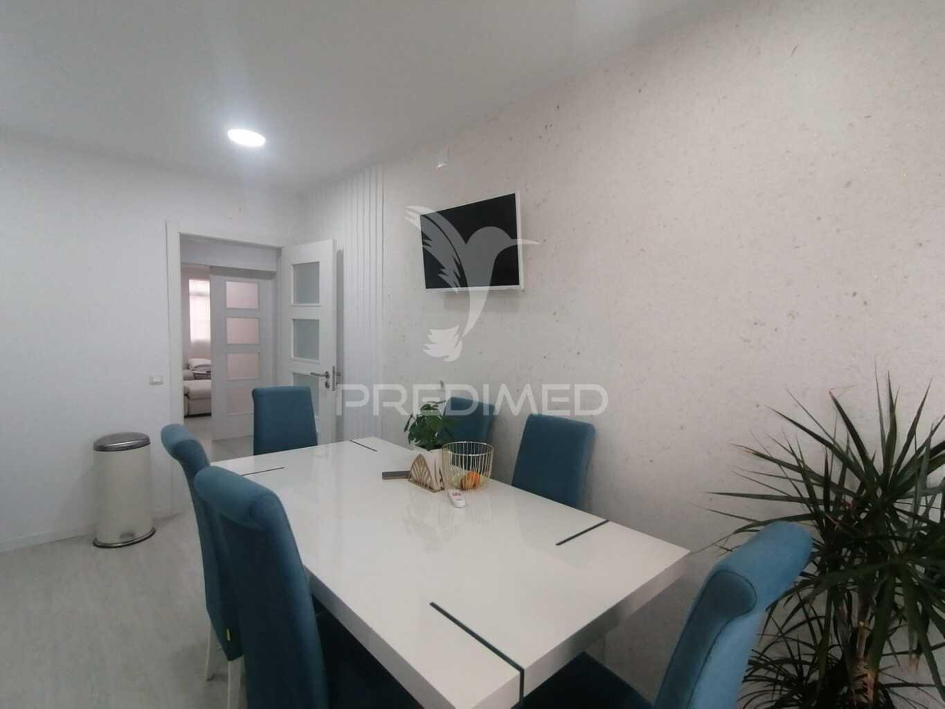 Apartamento t3 remodelado | 95m² | 2º andar | excelente localização