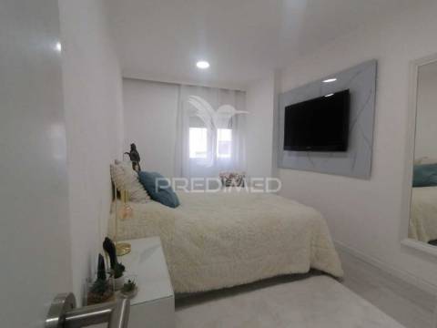 Apartamento t3 remodelado | 95m² | 2º andar | excelente localização