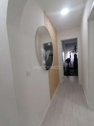 Apartamento t3 remodelado | 95m² | 2º andar | excelente localização