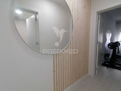 Apartamento t3 remodelado | 95m² | 2º andar | excelente localização