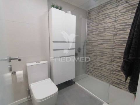 Apartamento t3 remodelado | 95m² | 2º andar | excelente localização