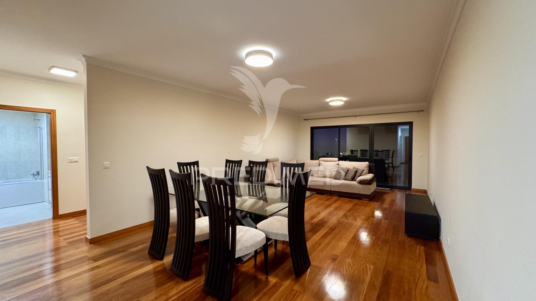 Apartamento t3 para arrendamento - santa cruz
