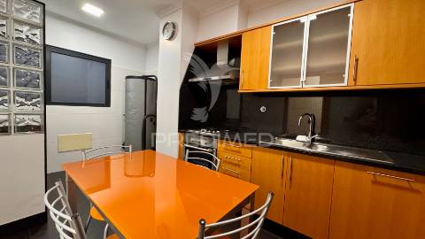 Apartamento t3 para arrendamento - santa cruz