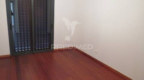 Moradia t4 em s.roque completamente nova