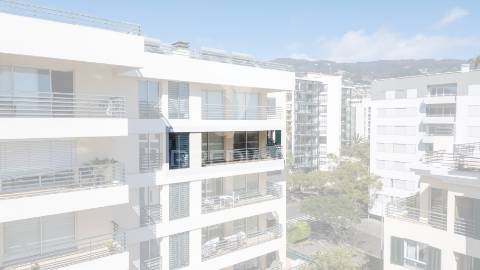 Viver entre o sol e a montanha. t3 exclusivo perto do centro do funchal