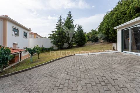 Moradia t3 em alcobaça