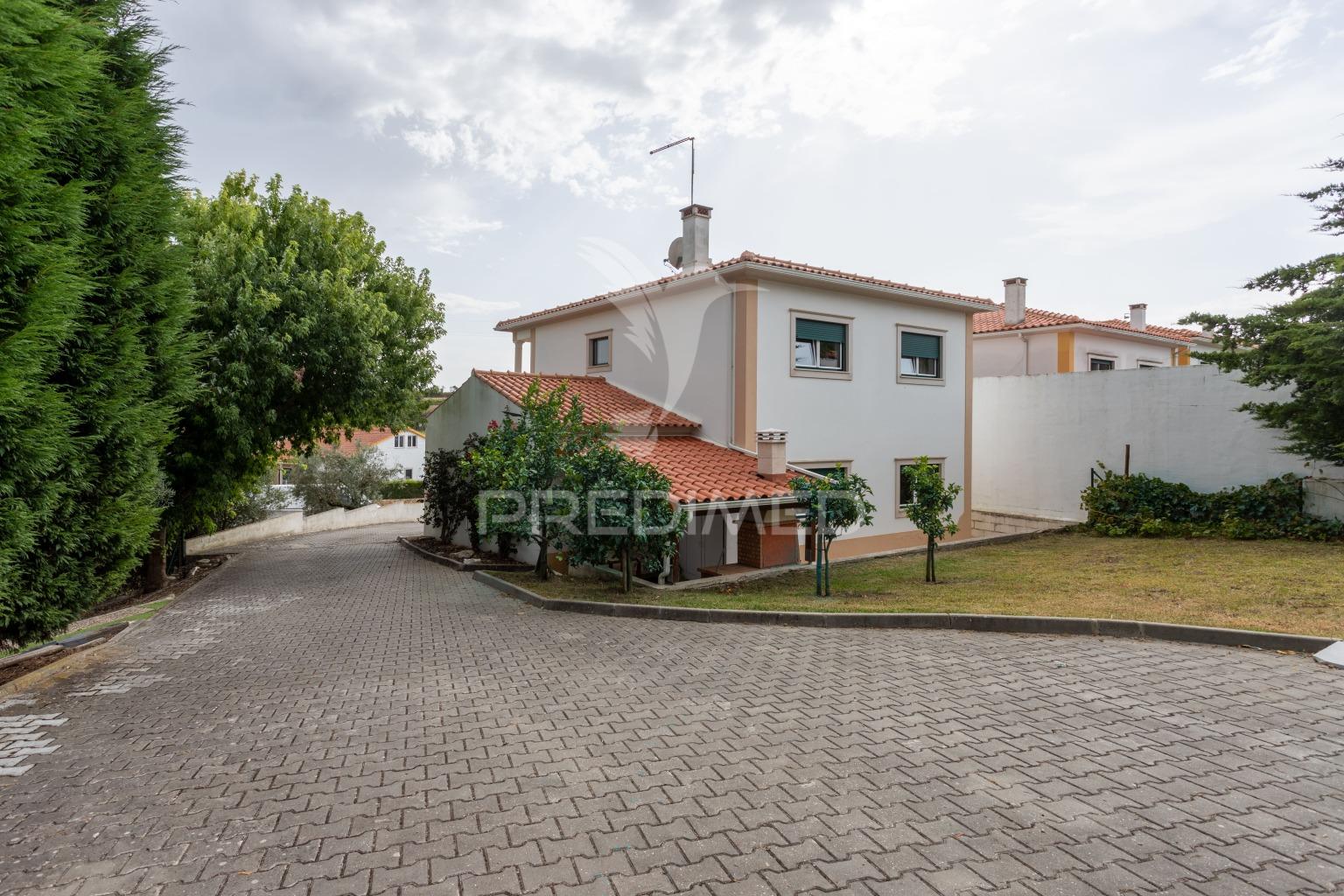 Moradia t3 em alcobaça