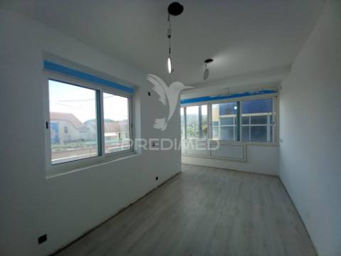 T4 totalmente remodelado - laranjeiro
