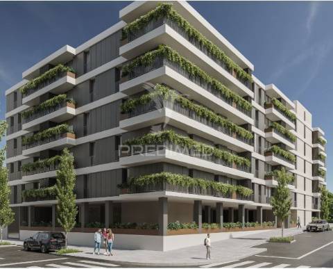 Apartamento t2 com lugar de garagem no coração do porto