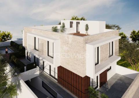 Elegante moradia contemporânea em fase inicial de construção, com 3 quartos e vistas para o mar e piscina!